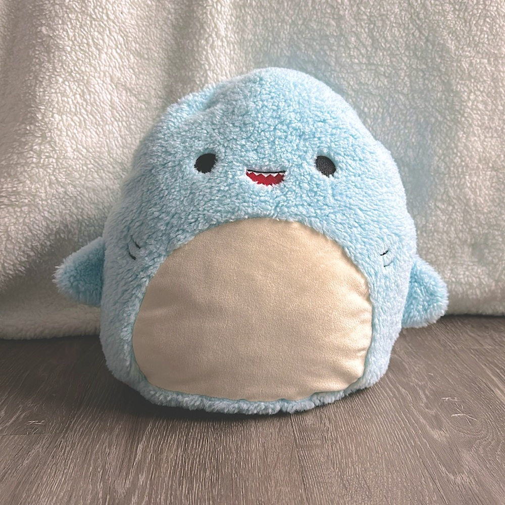 Squishmallow - Davie the shark